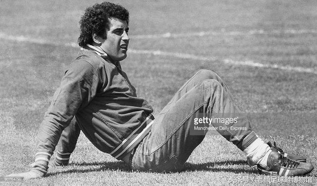 足球鞋的种类(足球鞋品牌大百科)(44)