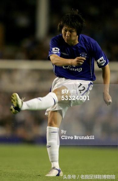 足球鞋的种类(足球鞋品牌大百科)(71)