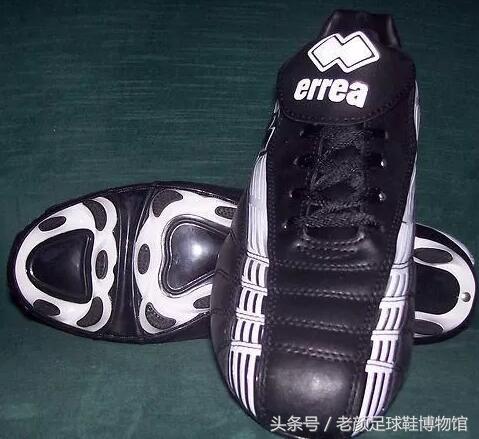 足球鞋的种类(足球鞋品牌大百科)(150)