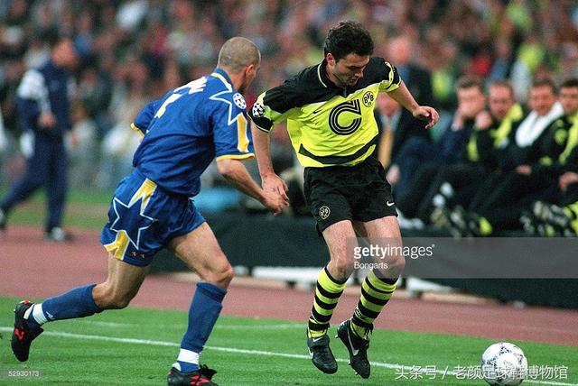 足球鞋的种类(足球鞋品牌大百科)(8)