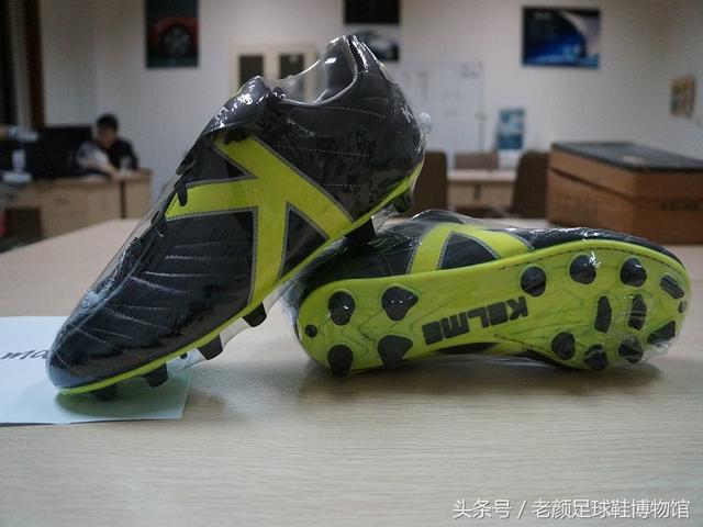 足球鞋的种类(足球鞋品牌大百科)(60)