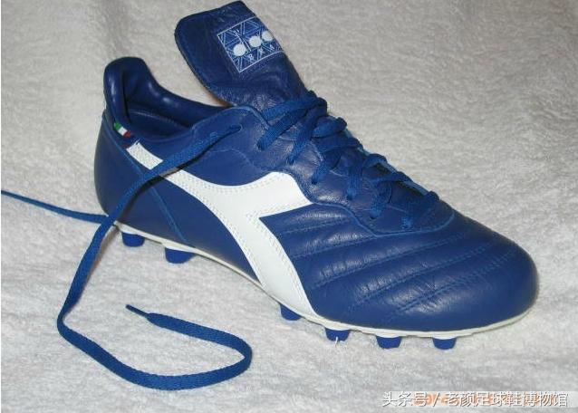 足球鞋的种类(足球鞋品牌大百科)(39)