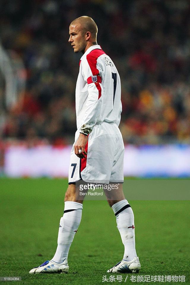 足球鞋的种类(足球鞋品牌大百科)(5)