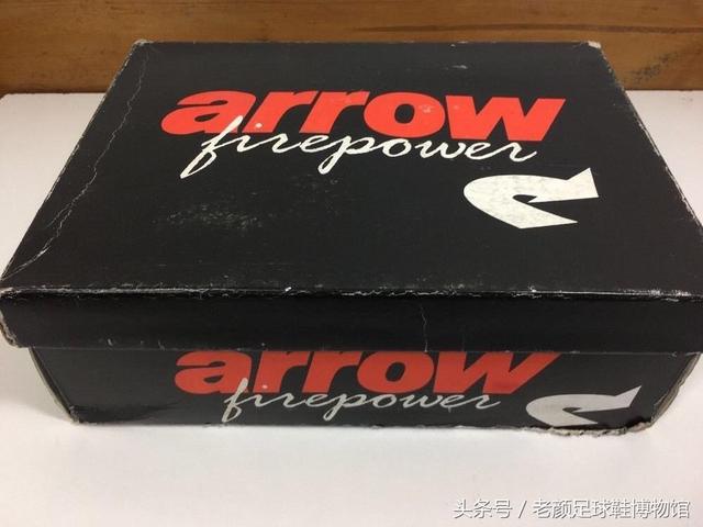 足球鞋的种类(足球鞋品牌大百科)(19)