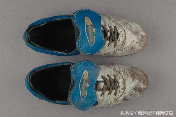 足球鞋的种类(足球鞋品牌大百科)(96)