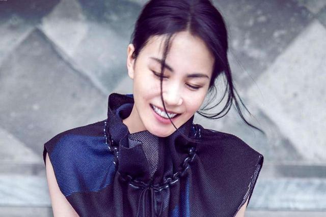 当年李亚鹏为什么要与王菲结婚 李亚鹏离婚后娶妻生子(2)