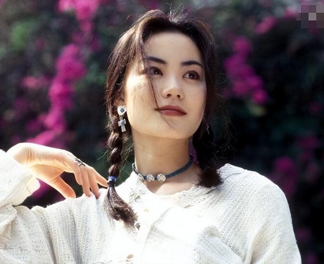 当年李亚鹏为什么要与王菲结婚 李亚鹏离婚后娶妻生子(11)