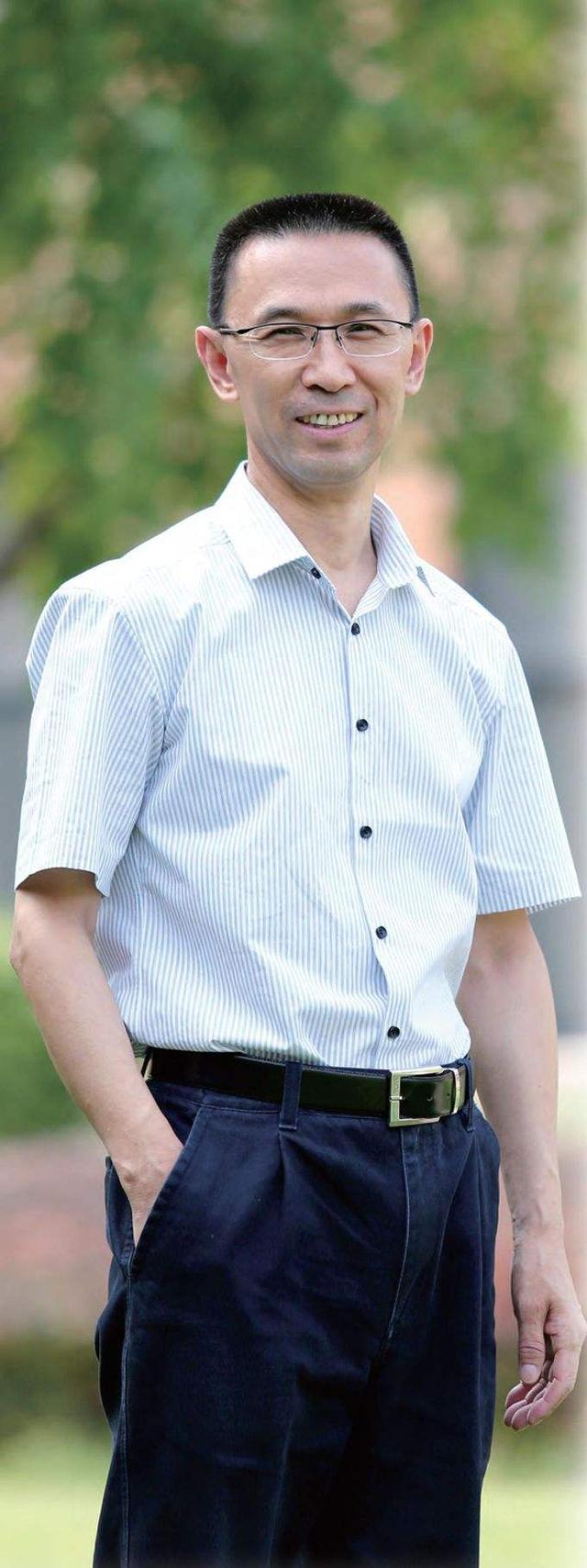 海霞现任老公是干什么的 海霞母亲早年瘫痪(15)