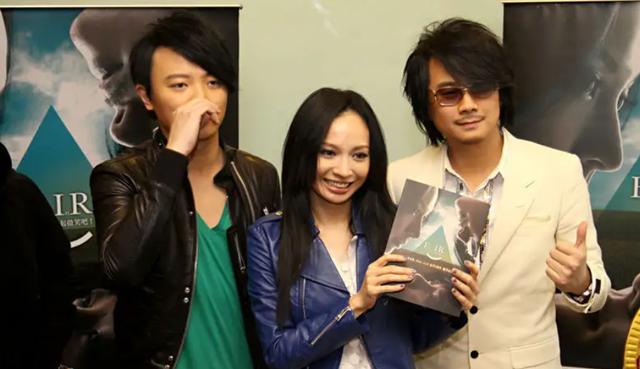 为什么詹雯婷会离开飞儿乐队（詹雯婷依旧风光无限）(10)