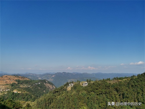井邑白云间，岩城远带山：福州鼓岭风景欣赏