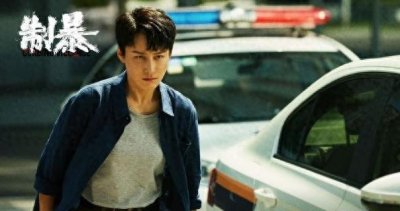 ​蒋璐霞《制暴》再掀风暴，女侠风范燃爆全网！