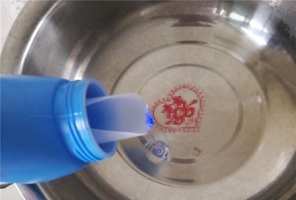 厕所地砖污垢怎么去除,卫生间地板砖上的顽固污渍怎么去除图9