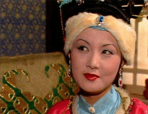 刘姥姥进大观园的故事(刘姥姥的三个故事)