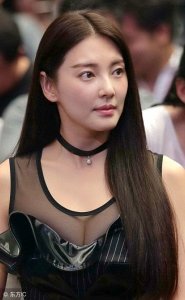 ​张雨绮承认出轨？剪不清理还乱的家务事