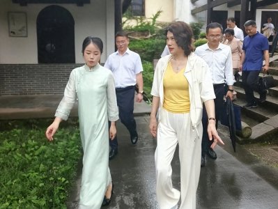 ​71岁的董明珠：精力无限，气场无敌，真正的“霸气女王”