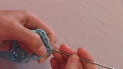 ​用这个方法钩织花边，不仅简单，还很容易学习（图解3-3）