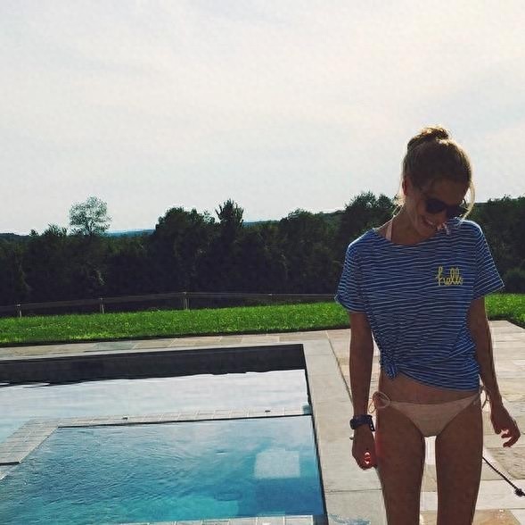 甜美迷人,NBA雄鹿老板千金,身材没得挑