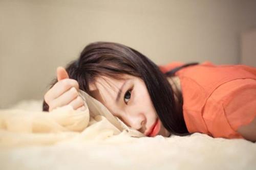 女朋友说腰疼怎么回复?直男必备策略