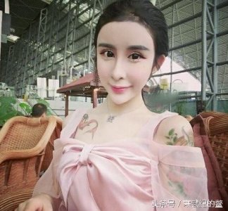 ​李蒽熙晒证件照疑似化妆，P图过猛把住址都改了么？