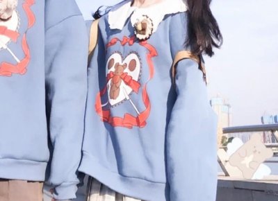 20岁小伙爱上40岁家中保姆(20岁保姆追40岁男人)