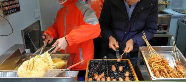 曾经要排队买的正新鸡排，为何现在顾客远不如以前了网友活该