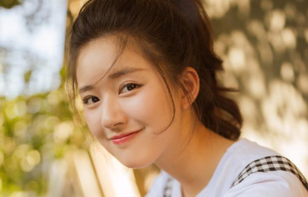 赵露思是运动员出身吗 赵露思本名是什么