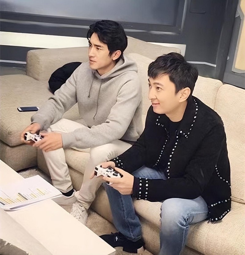 王思聪和林更新同框照(网传王思聪林更新决裂)