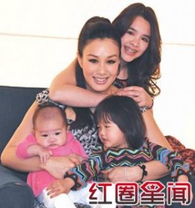 ​钟丽缇三个女儿爸爸是谁真相钟丽缇三个女儿合照唯美图片