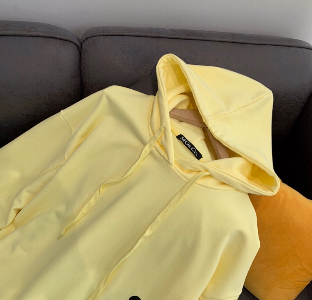 杨幂同款卫衣什么牌子(杨幂同款米奇卫衣)  第4张