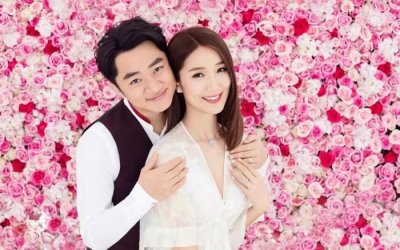 王祖蓝快手再次直播红包雨不断,大方给粉丝看B超图!