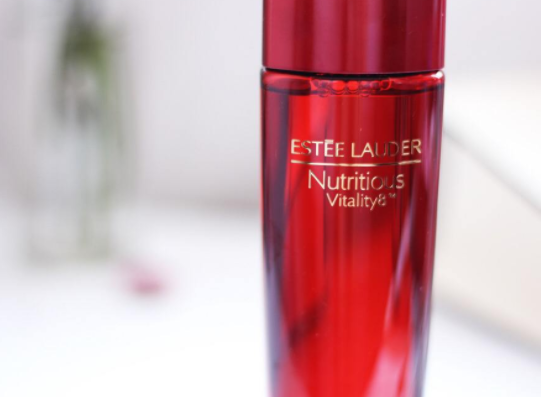 雅诗兰黛红石榴水适合多大年龄 雅诗兰黛红石榴系列适合什么肤质