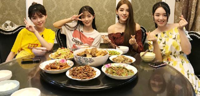 主持小钰微博新置顶,声优演员偶像都做过?网友:原来真名是这个