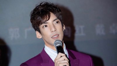 ​洪浚嘉个人介绍原名 洪浚嘉的家境富二代吗