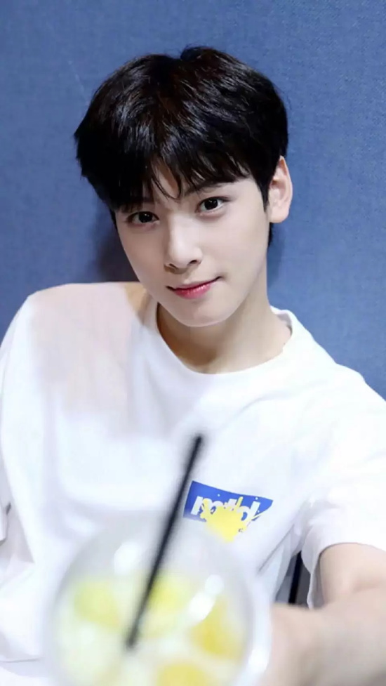 车银优整过容嘛(车银优的脸从小帅到大)