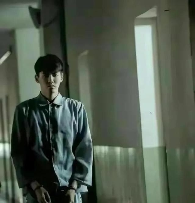 林弯弯的淘宝店(林弯弯被封时尚坐标)