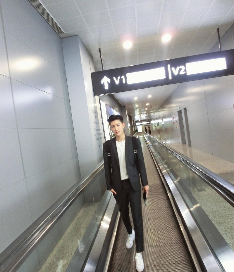 林弯弯的淘宝店(林弯弯被封时尚坐标)