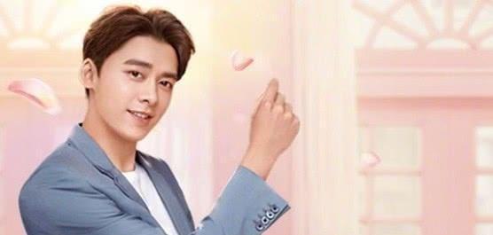 李易峰深夜发博，简单一句话和几张图，看完网友直呼：恭喜啦