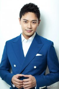 ​曹骏个人资料介绍(演员曹骏年轻时照片)