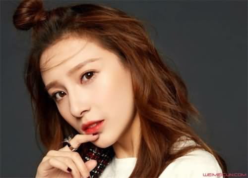 马凡舒走秀内裤掉落吗