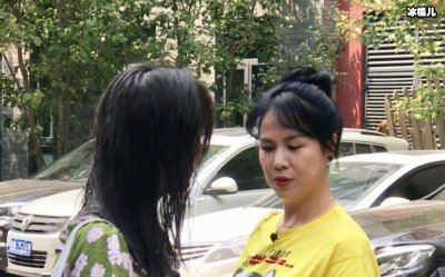 ​郑爽妈妈照片曝光非常美丽，网友直言难怪生出这么美丽的女儿！