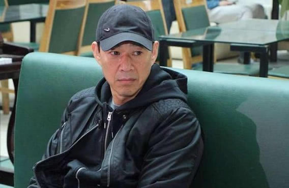 张丰毅现任妻子叫什么名