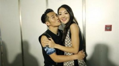 ​曹格什么时候离的婚本尊回应 曹格老婆现状曝光一家合照引热议