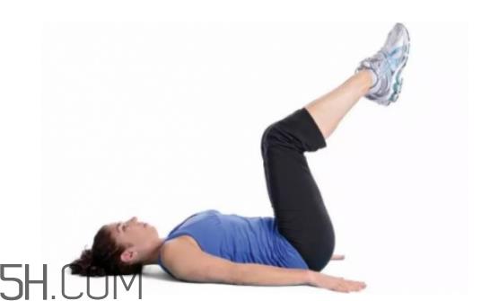 卷腹每次做多少个合适？卷腹怎么避免脖子发力？