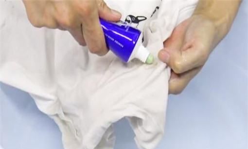 衣服有黄锈怎么弄掉,如何清除衣服上的铁锈图8