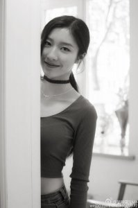 ​北大女神吴映蝶微博私房照气质迷人写真集
