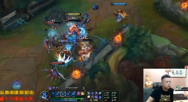 石头人上单铁憨憨？黑店百地黑科技纯AP，诺手被单杀到不敢吃兵