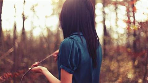 如何优雅地化解和女朋友闹着玩的争吵