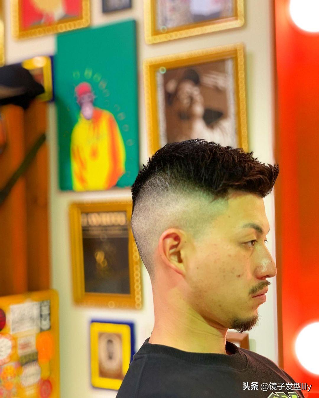 男生比较精神干练帅气的发型(最帅气男士发型15款)(图3) 男生比较精神干练帅气的发型(最帅气男士发型15款)(图3)