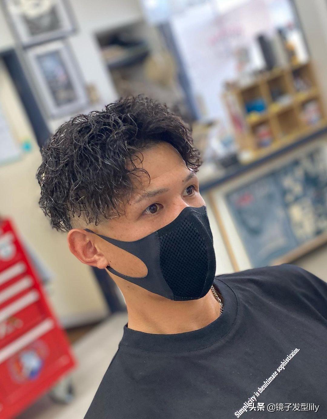 男生比较精神干练帅气的发型(最帅气男士发型15款)(图12) 男生比较精神干练帅气的发型(最帅气男士发型15款)(图12)