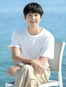 ​宋慧乔首谈与宋仲基离婚原因，爱？与不爱？